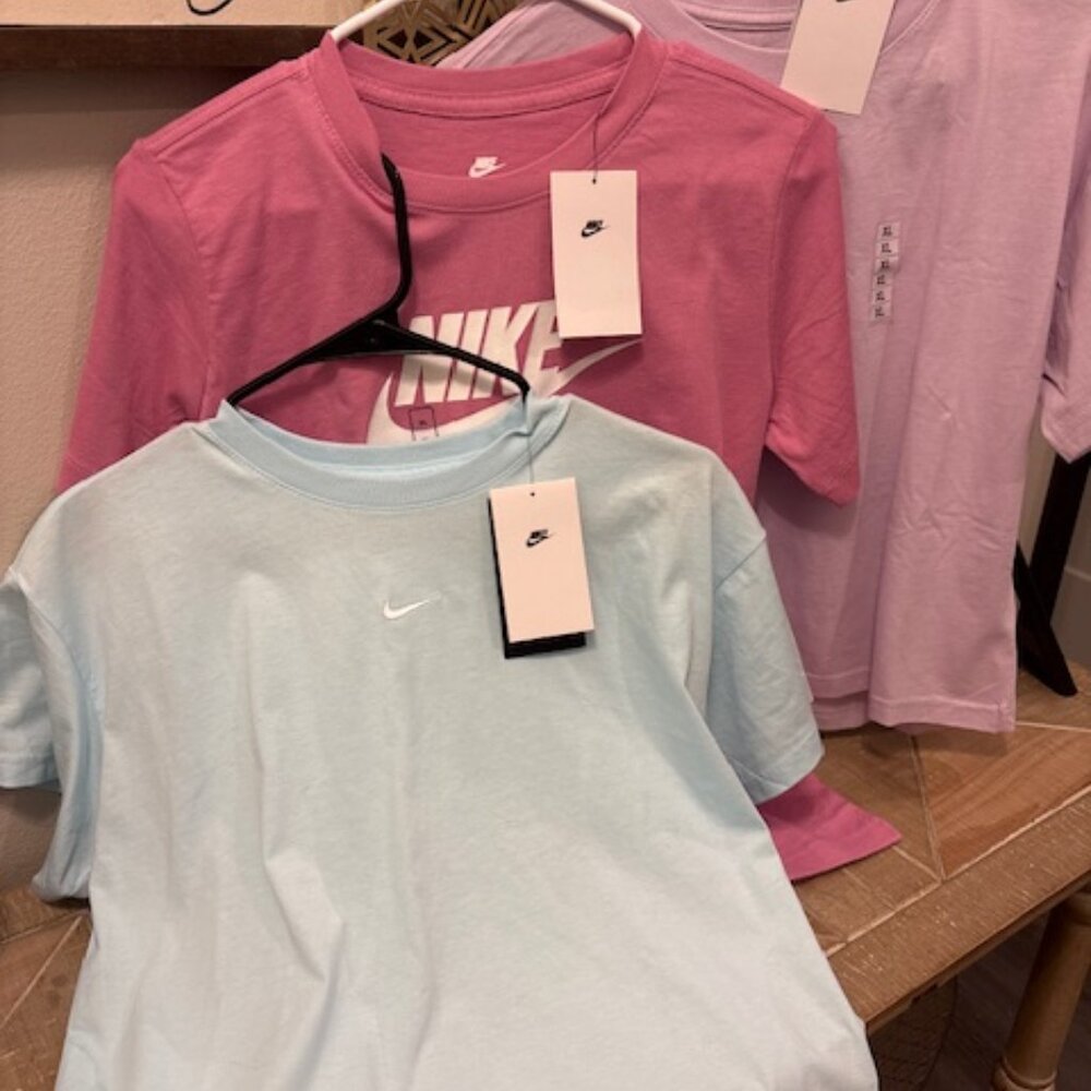 NWT Set of 3 Kids Size: XL Nike T-shirts